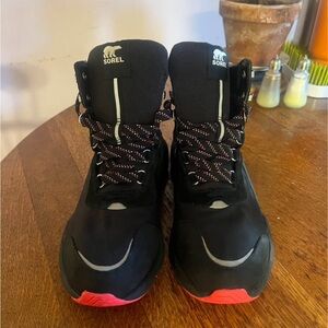 Sorel Kinetic Conquest Insulated Black Boots with Red Soles sz 11